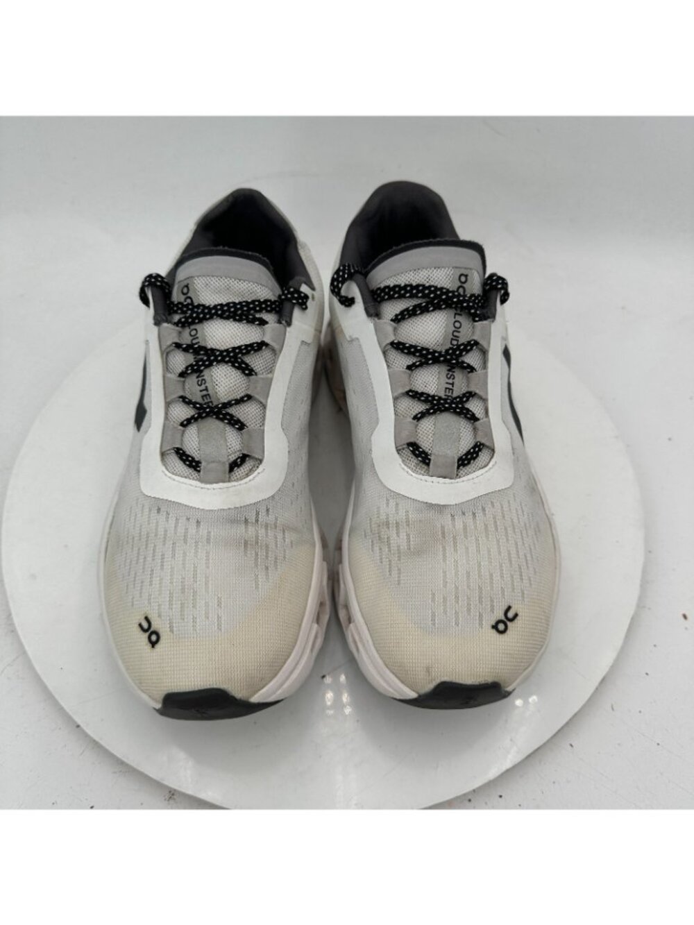 On CloudmOnster Swiss Engineering Women Size 7 61.98433 White Black  Shoes - Picture 3 of 11